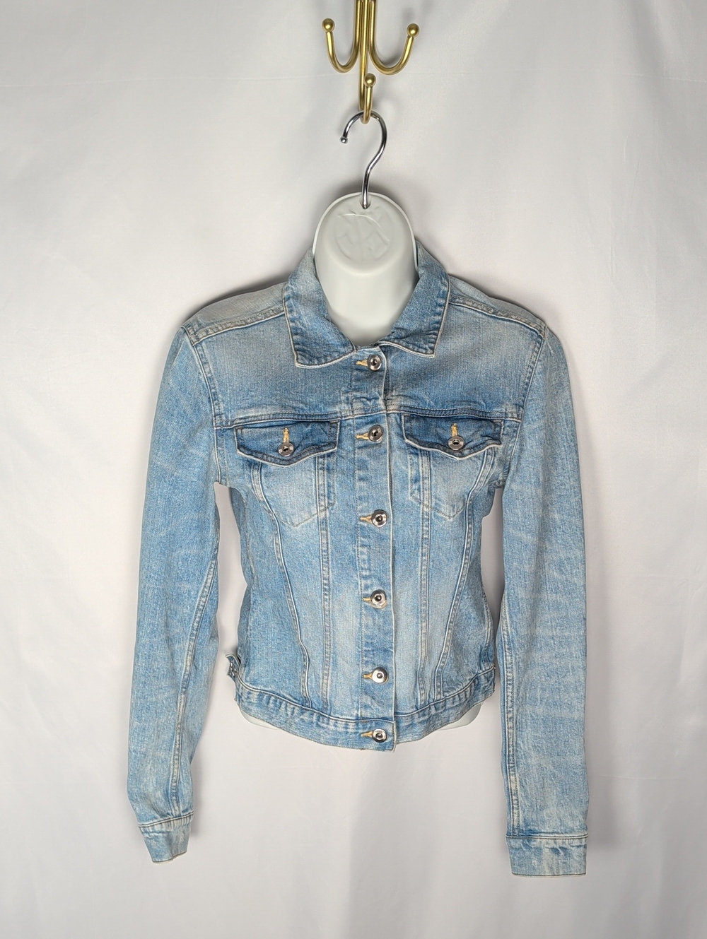 H&M L.O.G.G. Distressed Light Wash Denim Trucker Jacket Size 4